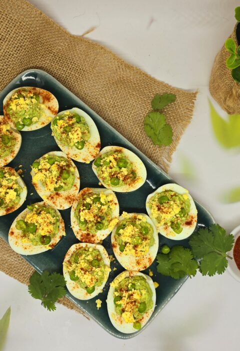 Œufs mimosa au guacamole de petits pois