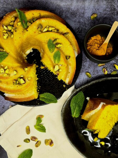 Gâteau au yaourt et curcuma