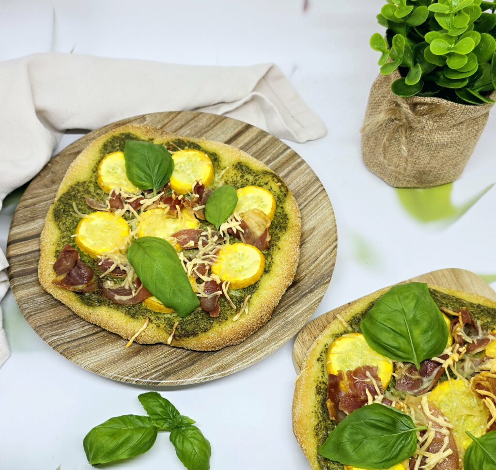 Pizza crème de roquette, pancetta et courgette 1 Pizza crème de roquette, pancetta et courgette