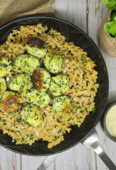 Fusillis aux boulettes végétariennes