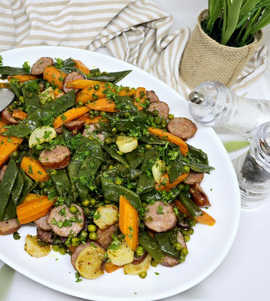 Poêlée de légumes printaniers à la saucisse de Montbéliard