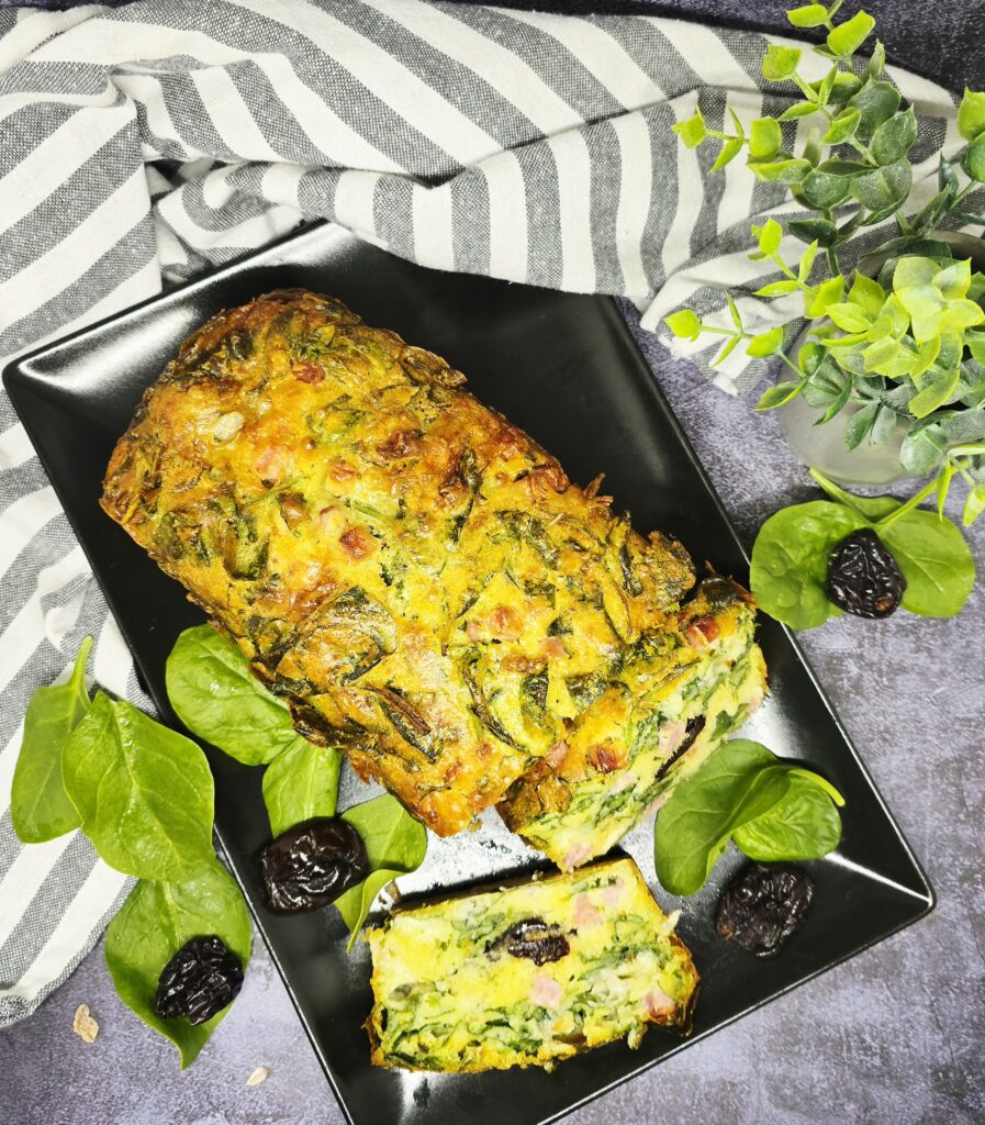 Cake jambon pruneaux et épinards