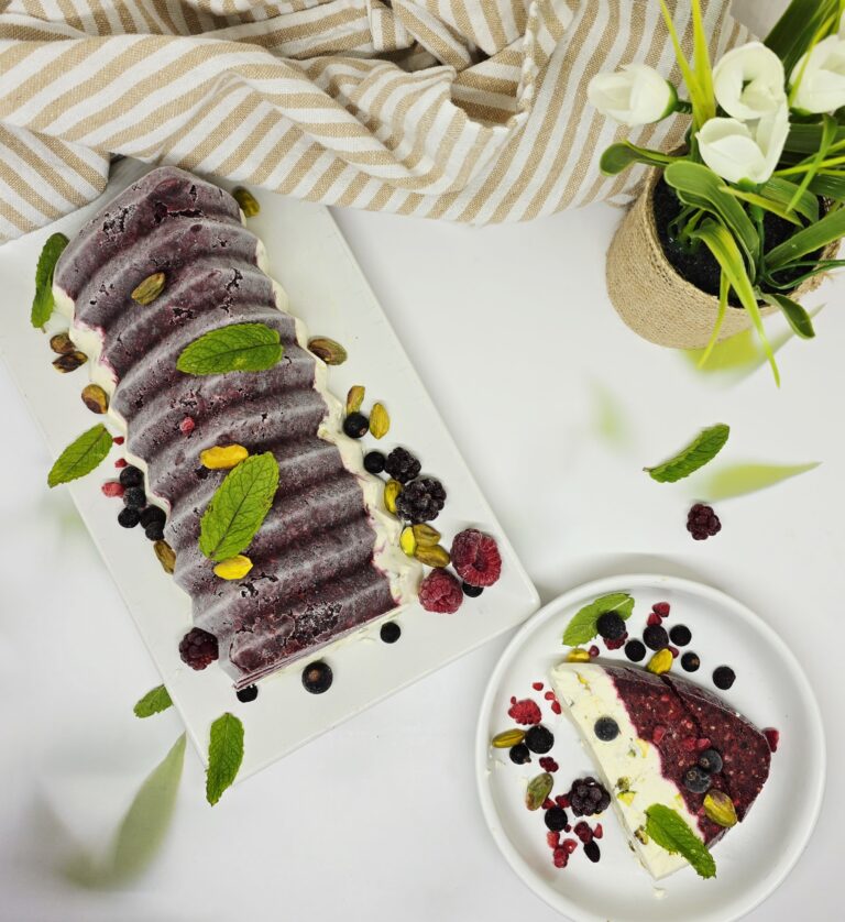 Terrine glacée express aux fruits rouges 76 Terrine glacée express aux fruits rouges