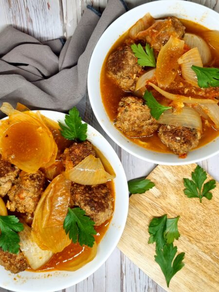 Bouillon de nouilles chinoises aux boulettes facile et savoureux