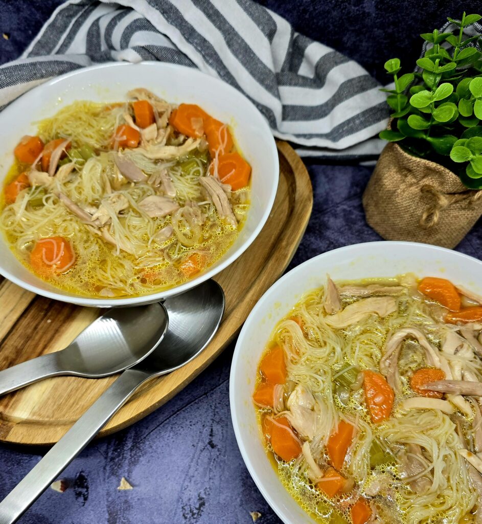 Bouillon de poulet aux nouilles de riz 1 Bouillon de poulet aux nouilles de riz
