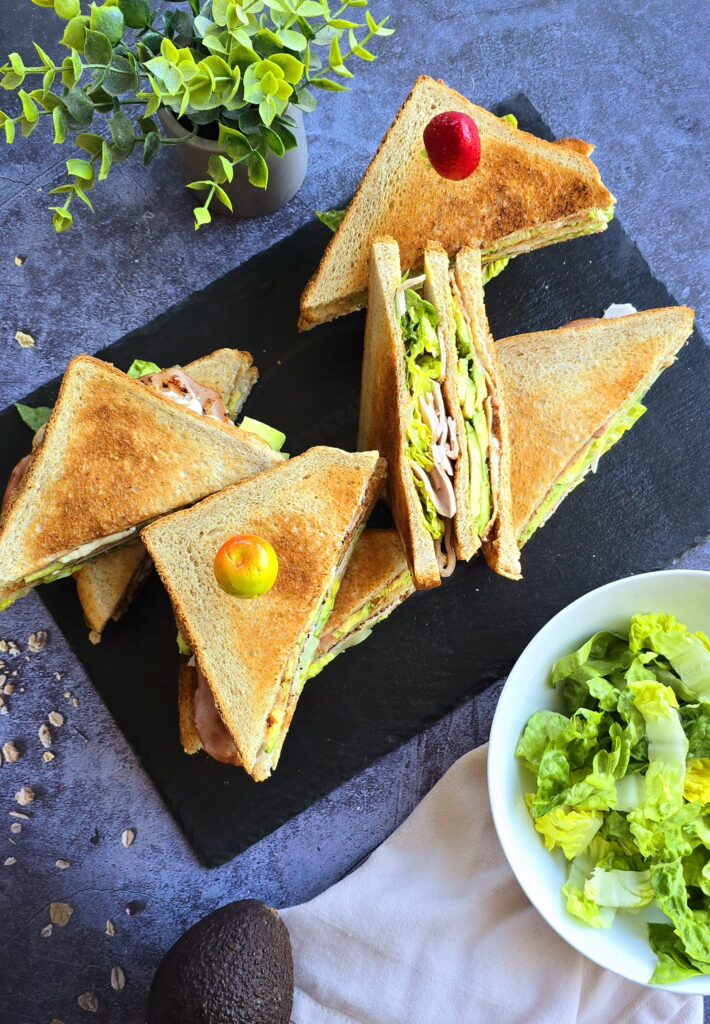 Club sandwich bacon avocat facile et gourmand
