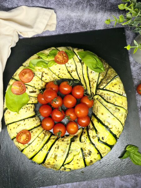 Couronne de courgette, poivrons et mozzarella
