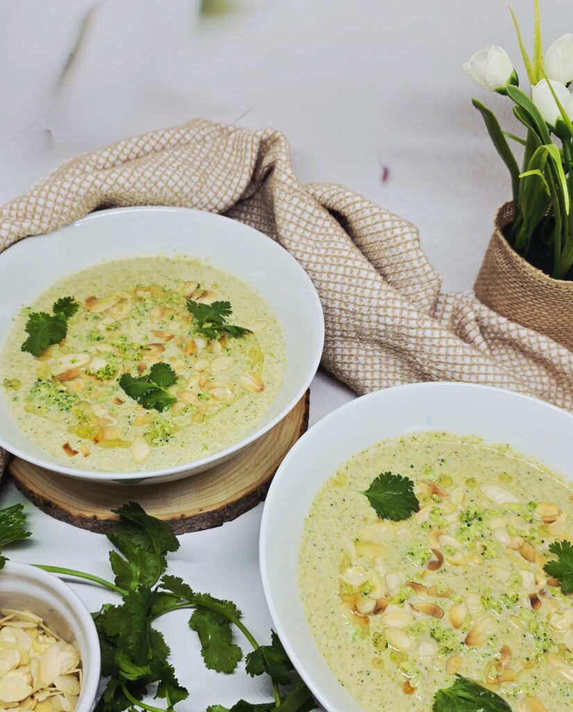 Crème de brocoli aux amandes 1 Crème de brocoli aux amandes