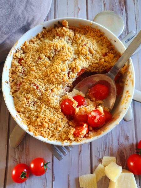 Crumble de tomates cerises au parmesan