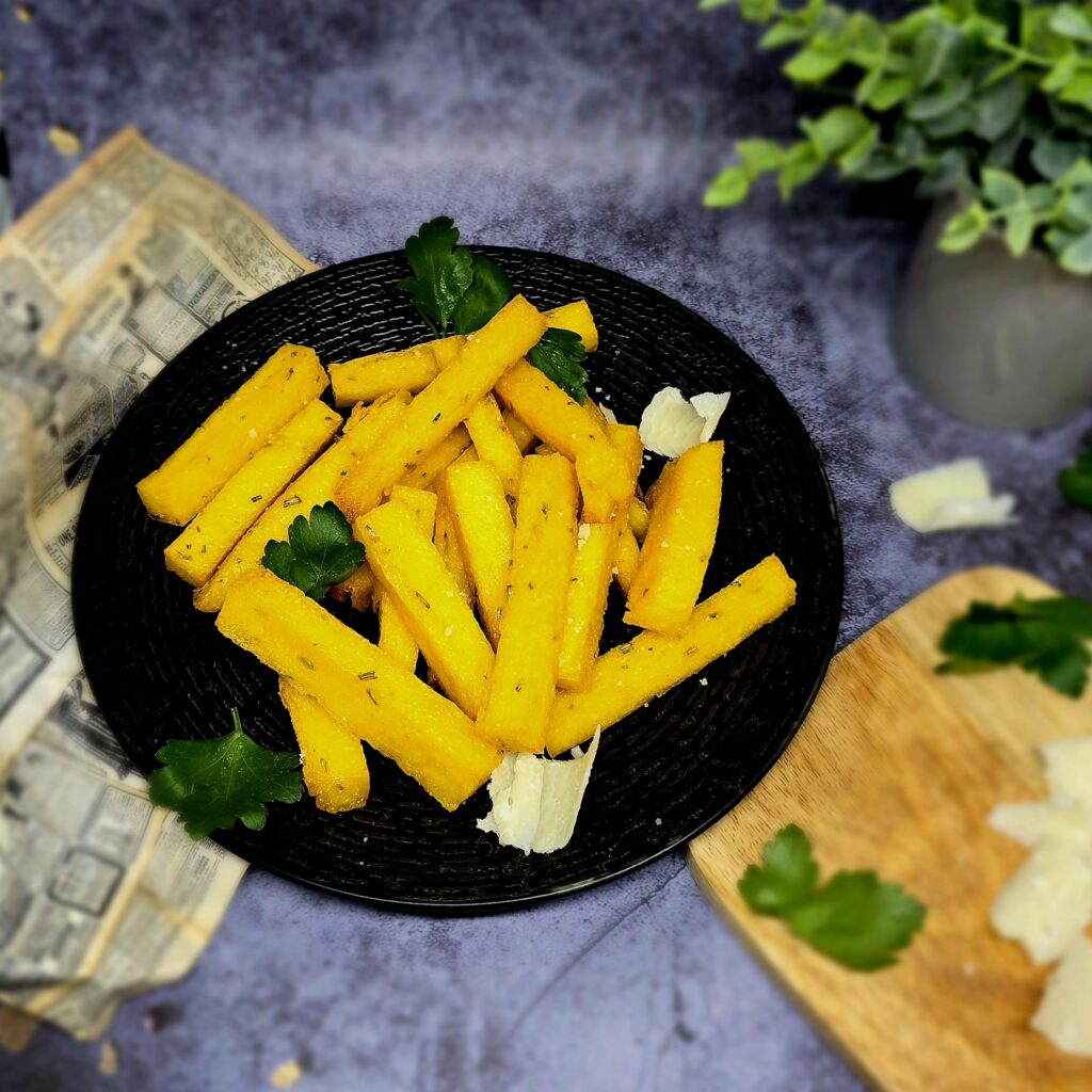 Frites de polenta au parmesan : recette croustillante et gourmande