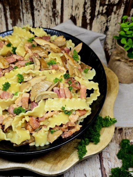 Mafaldines aux cèpes et au lard