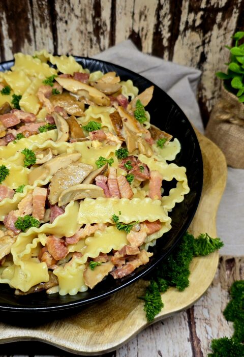 Mafaldines aux cèpes et au lard