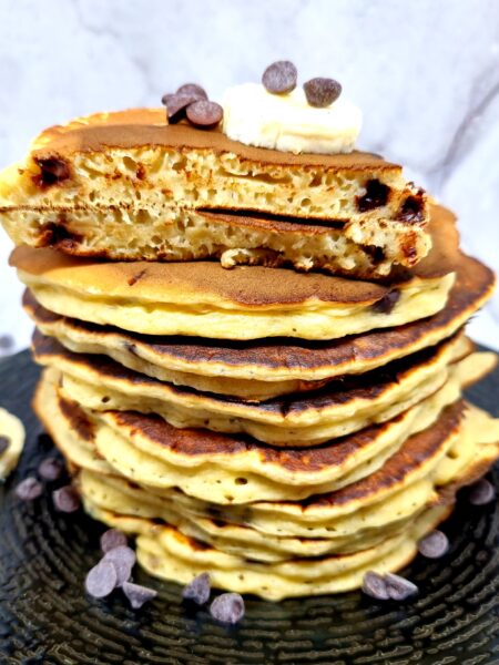 Pancakes healthy banane et chocolat noir sans sucre ajouté