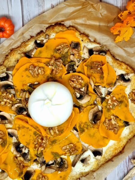 Pizza automnale à la pâte de chou fleur