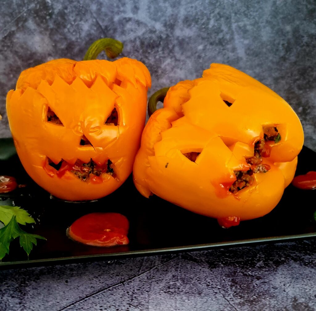 Poivrons farcis d’Halloween : recette gourmande et facile pour l’automne