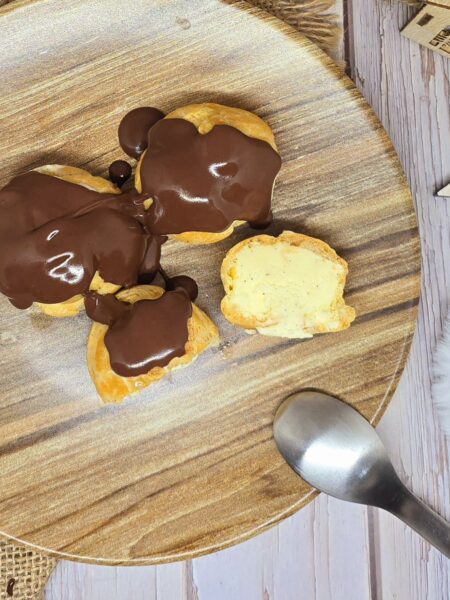 Profiteroles maison – Recette facile au chocolat, gourmande et irrésistible