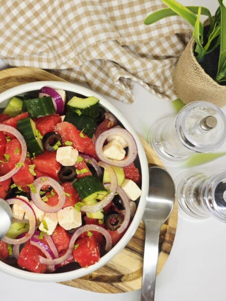 Salade de pastèque, fêta et olives