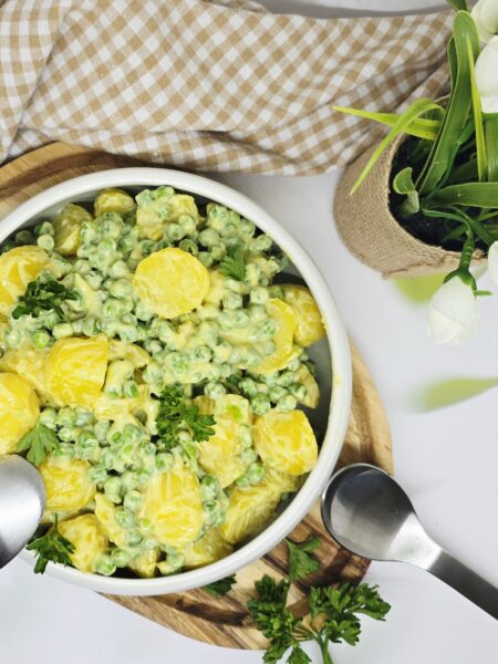 Salade de pommes de terre, petits pois et wasabi
