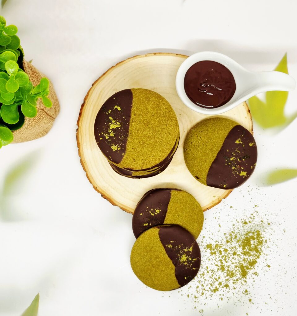 Shortbreads au matcha et chocolat noir