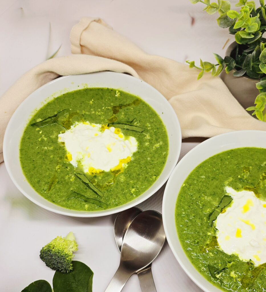 Soupe brocoli épinards et burrata onctueuse et gourmande 1 Soupe brocoli épinards et burrata onctueuse et gourmande