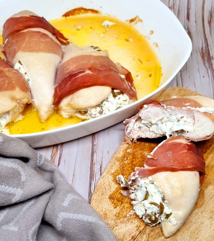 Filets de poulet farcis au fromage et jambon cru (recette facile) 1 Filets de poulet farcis au fromage et jambon cru (recette facile)