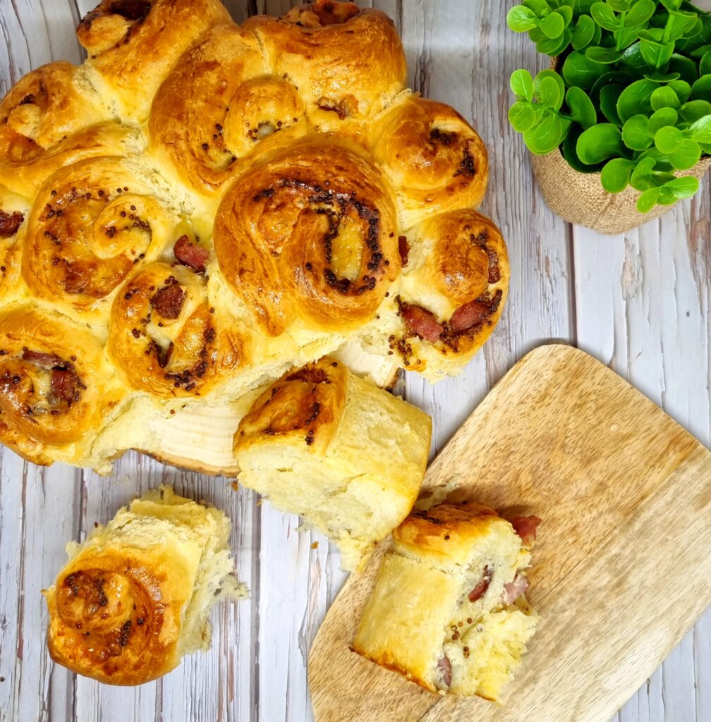 Brioche à la saucisse moelleuse