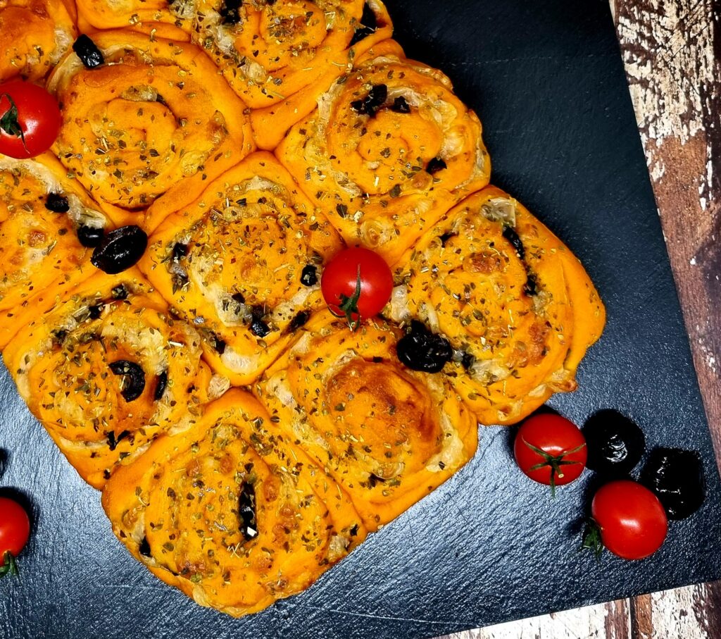 Rolls tomates, olives et mozzarella : roulés apéro faciles et ultra gourmands