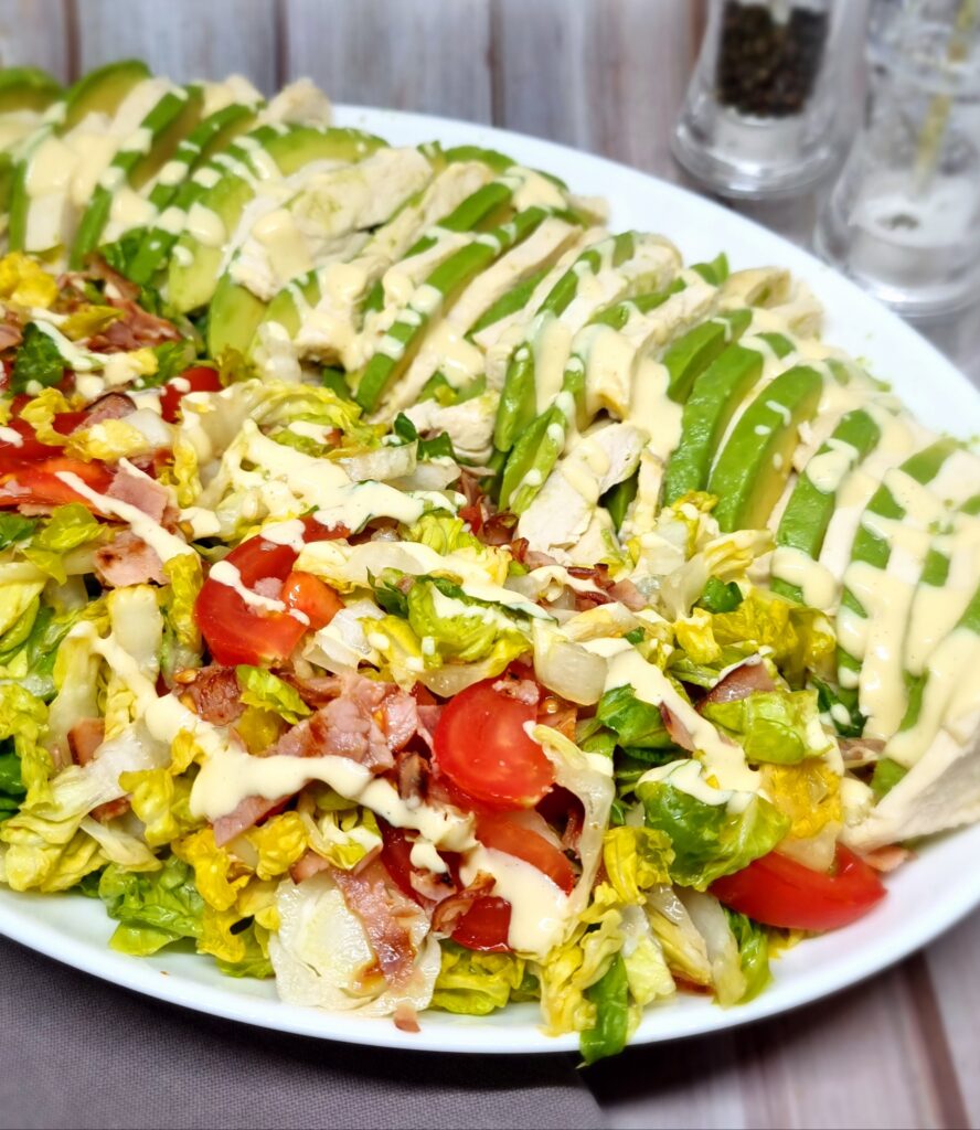 Salade Cobb au poulet facile 1 Salade Cobb au poulet facile