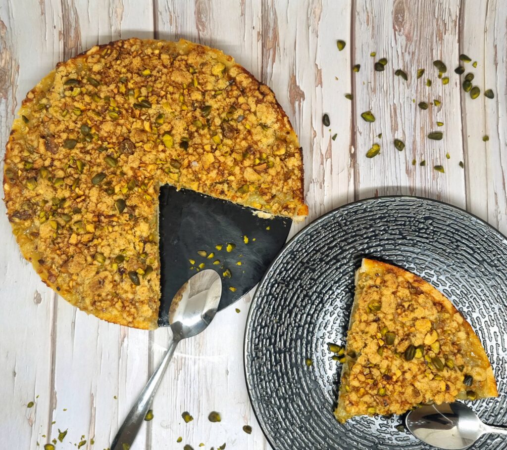 Tarte rhubarbe et crumble de pistache
