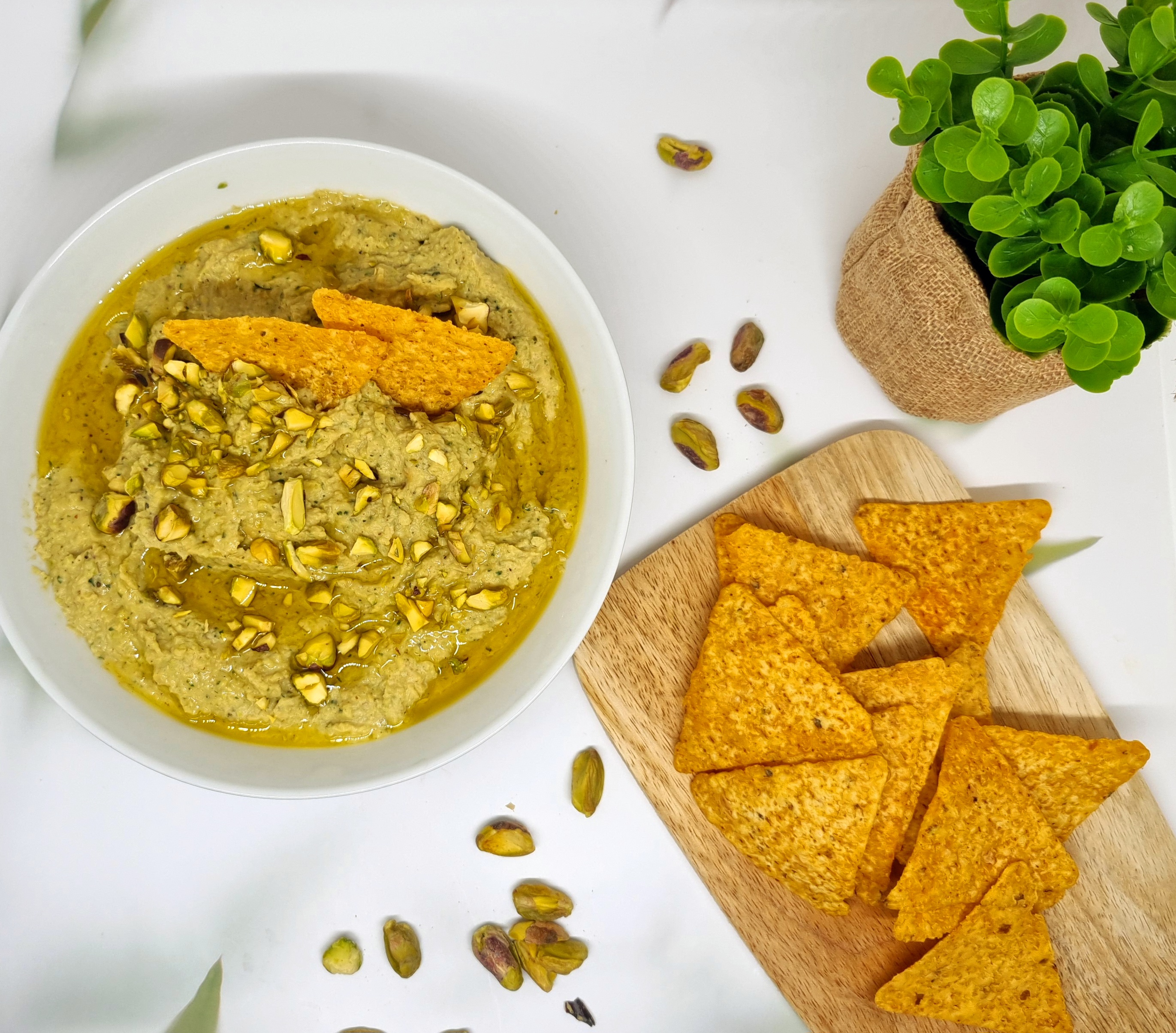 Houmous de courgettes grillées aux pistaches