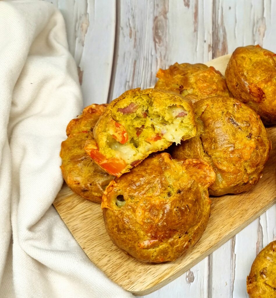 Muffins salés bacon, poivron et mozzarella