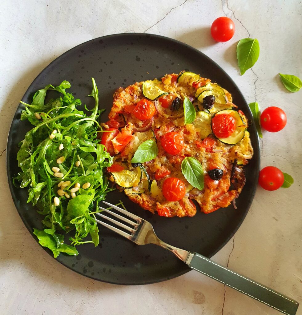 Pain de tomates, courgettes et oignons