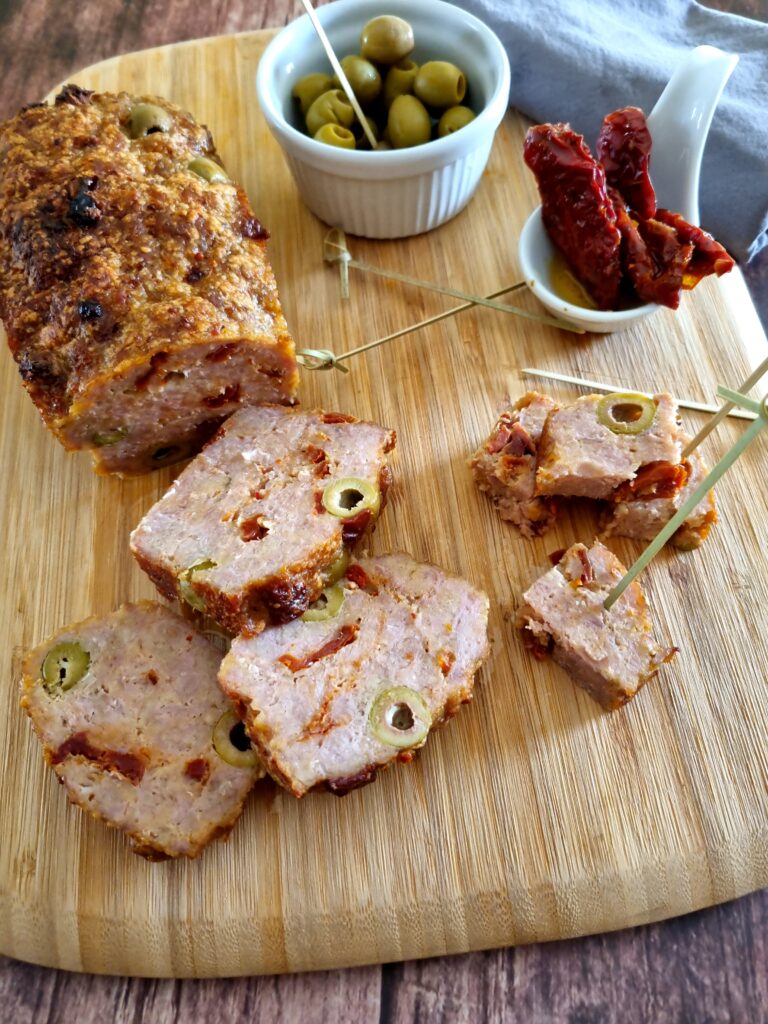 Pain de veau aux tomates séchées et olives