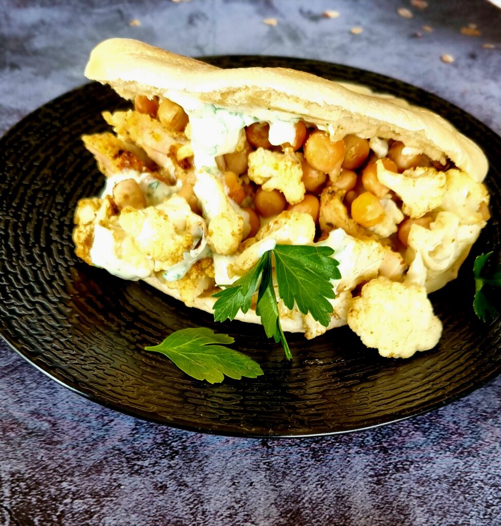 Pita au chou-fleur et pois chiches grillés