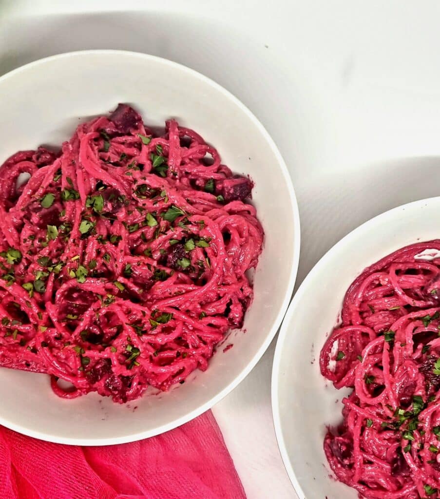 Spaghettis au pesto de betterave