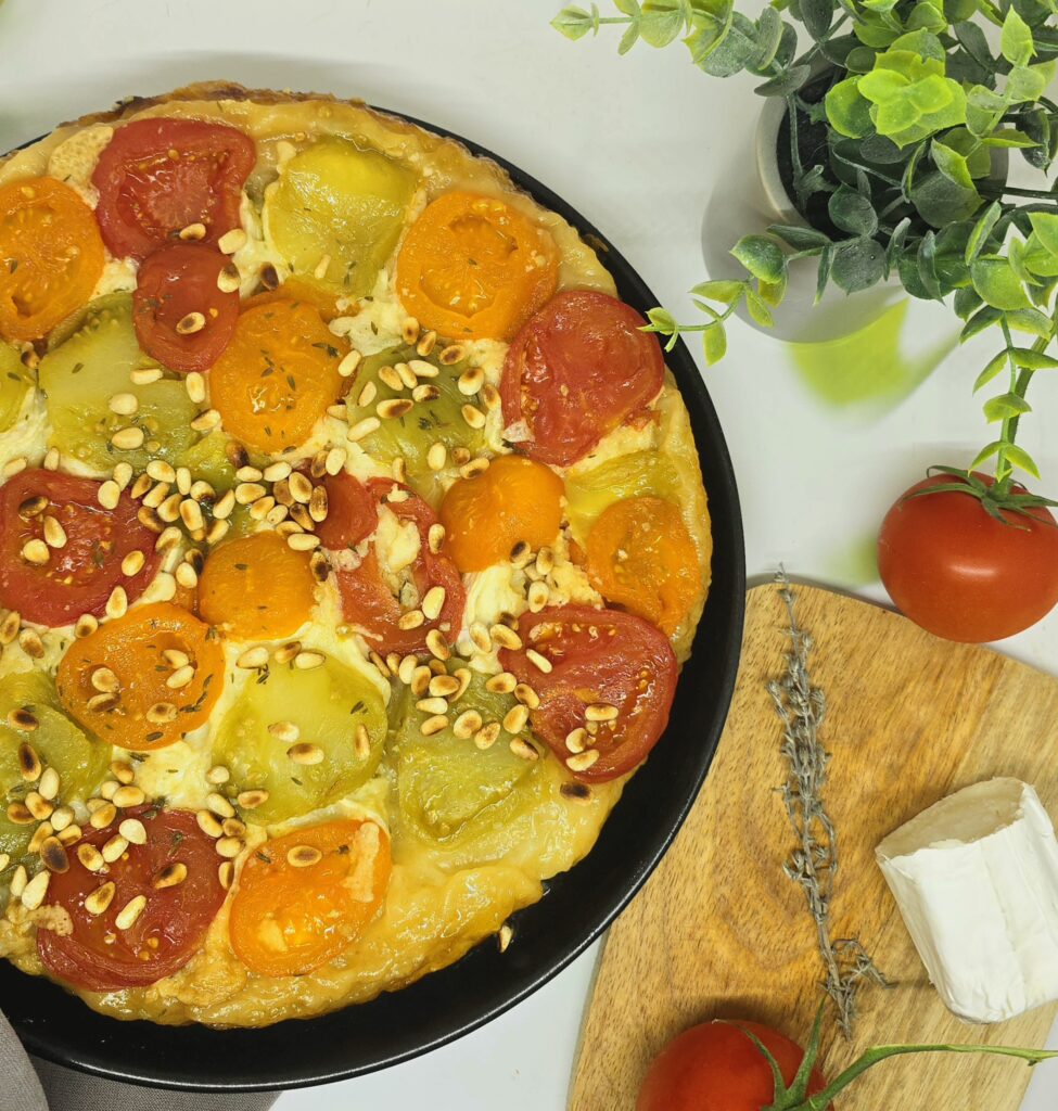 Tatin à la tomate et au chèvre : la tarte salée qui sent l'été