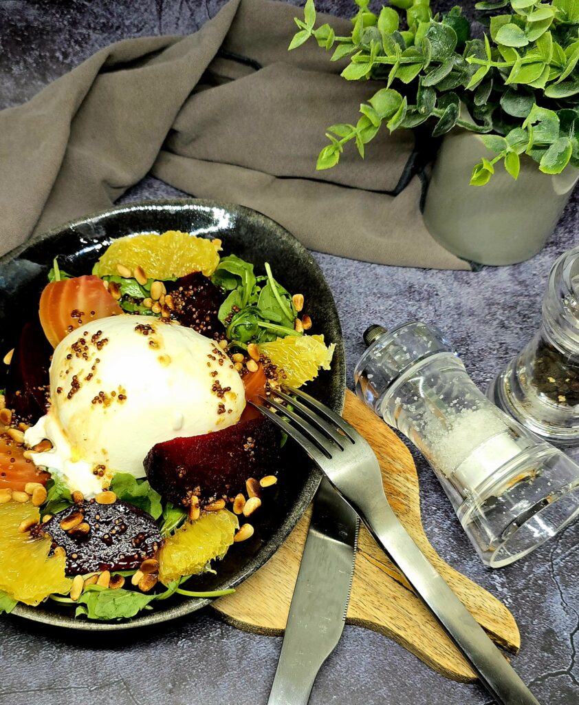 Salade tiède de betteraves et burrata 1 Salade tiède de betteraves et burrata