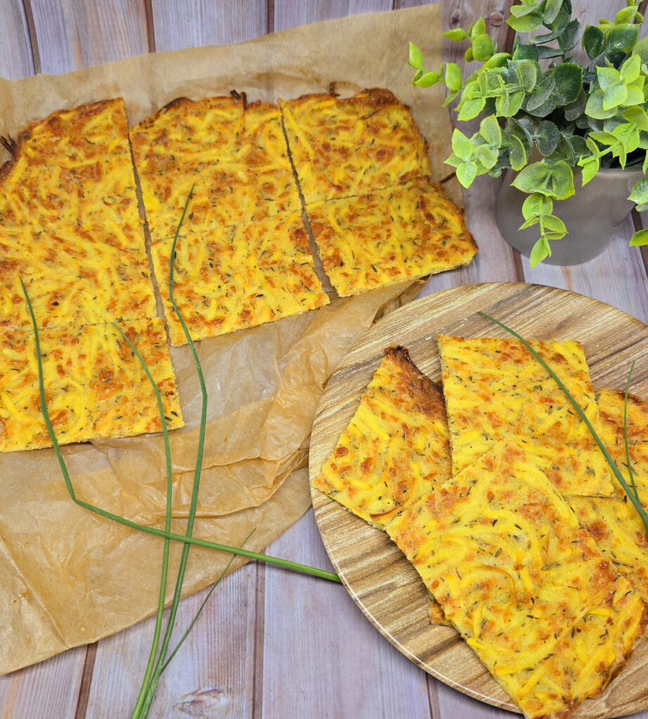 Scarpaccia de pommes de terre et halloumi