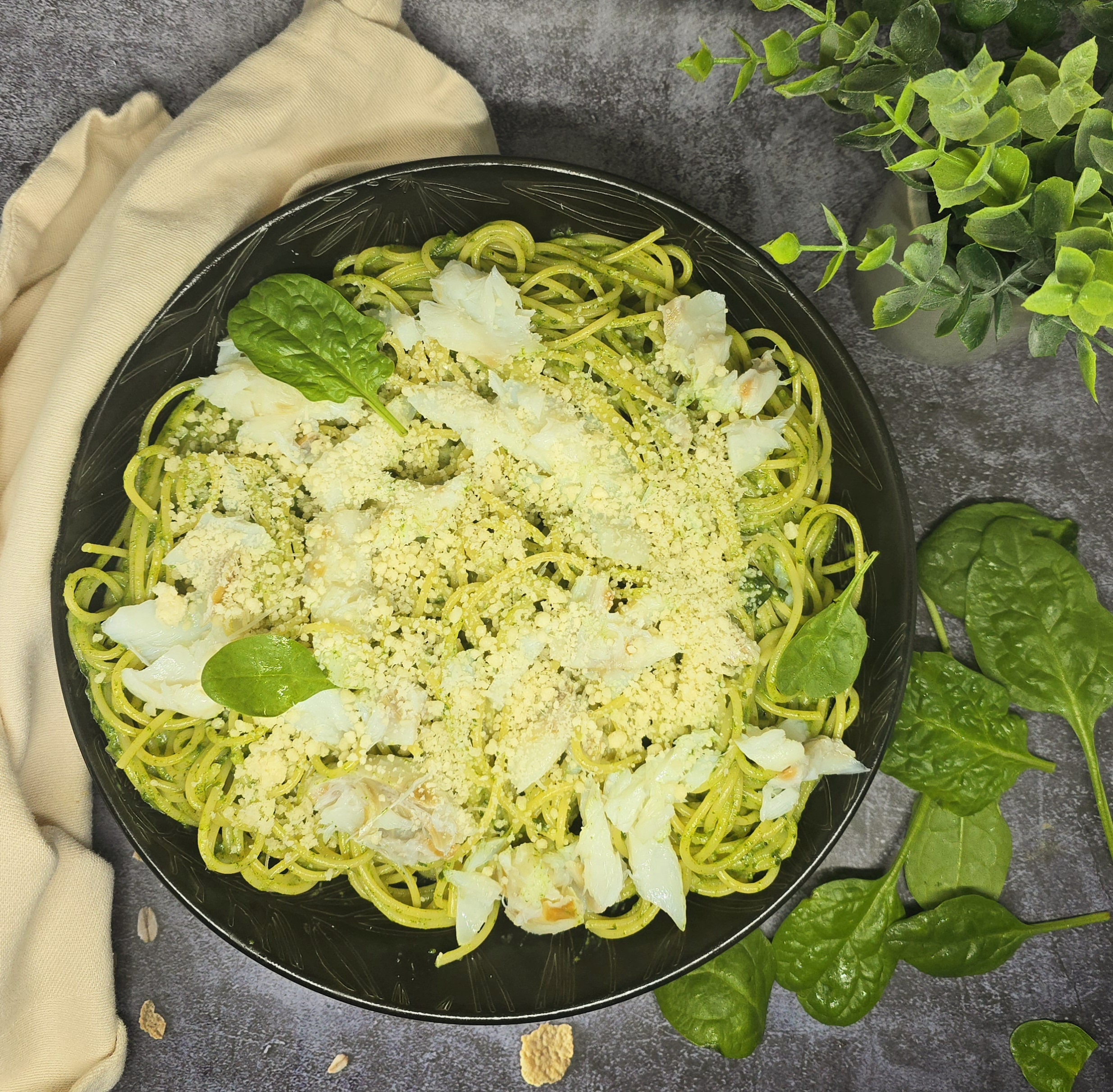 Spaghettis à la morue et à la crème d’épinards