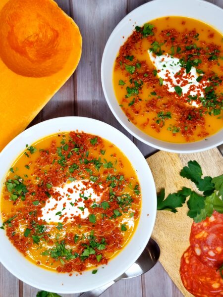 Velouté de butternut au chorizo et à la burrata