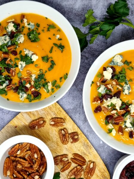 Velouté de patates douces aux noix de pécan et au bleu